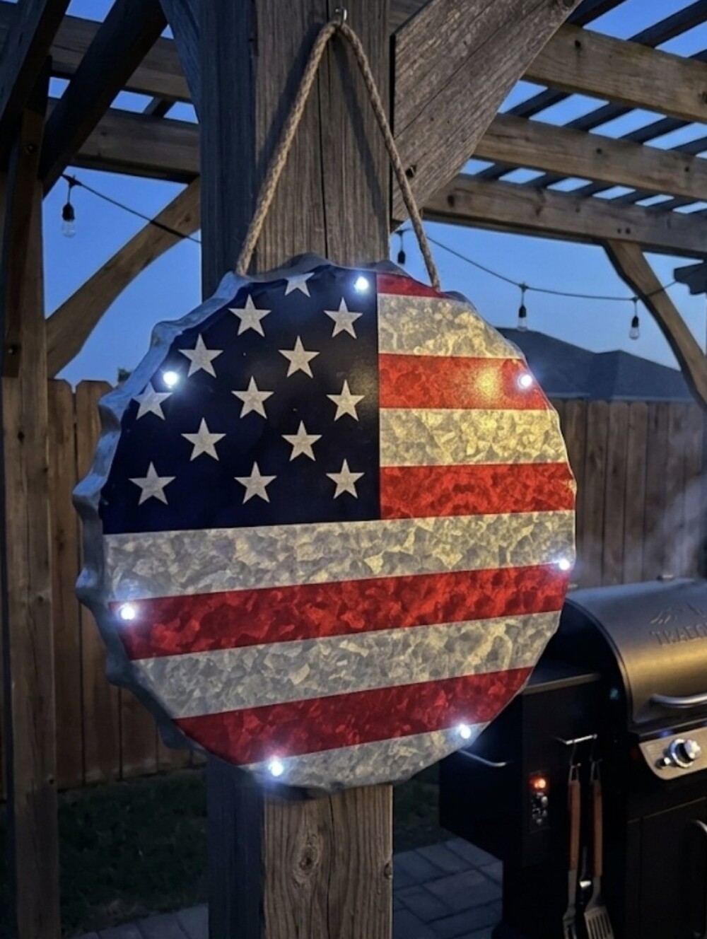 Large Metal Bottle Cap Light-Up American Flag Sign
